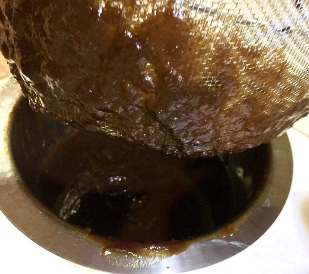 strain tamarind chutney