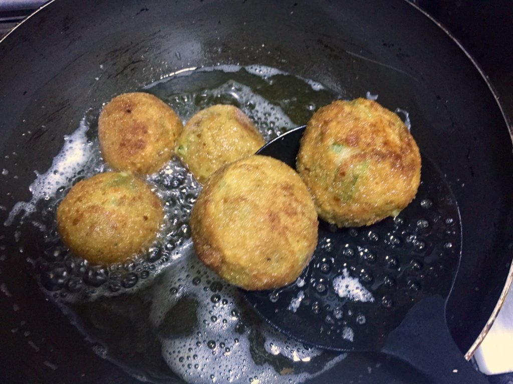 Cheesy Spaghetti Balls Recipe Recipe52 cheesy-spaghetti-balls-recipe-recipe52