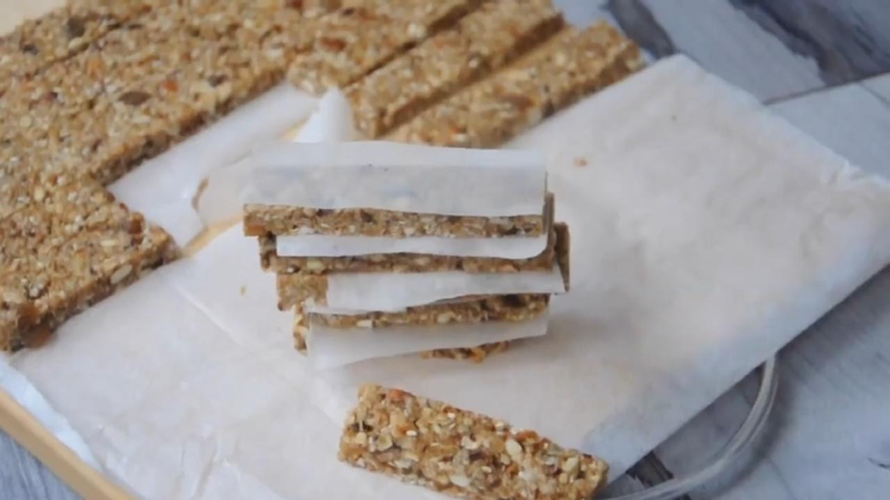 Granola Bar Recipe healthy and chewy |Video Tutorial | Recipe52.com