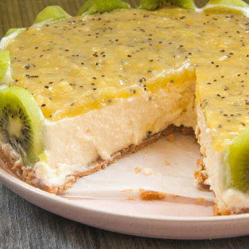 Kiwi Cheese cake served in a plate.