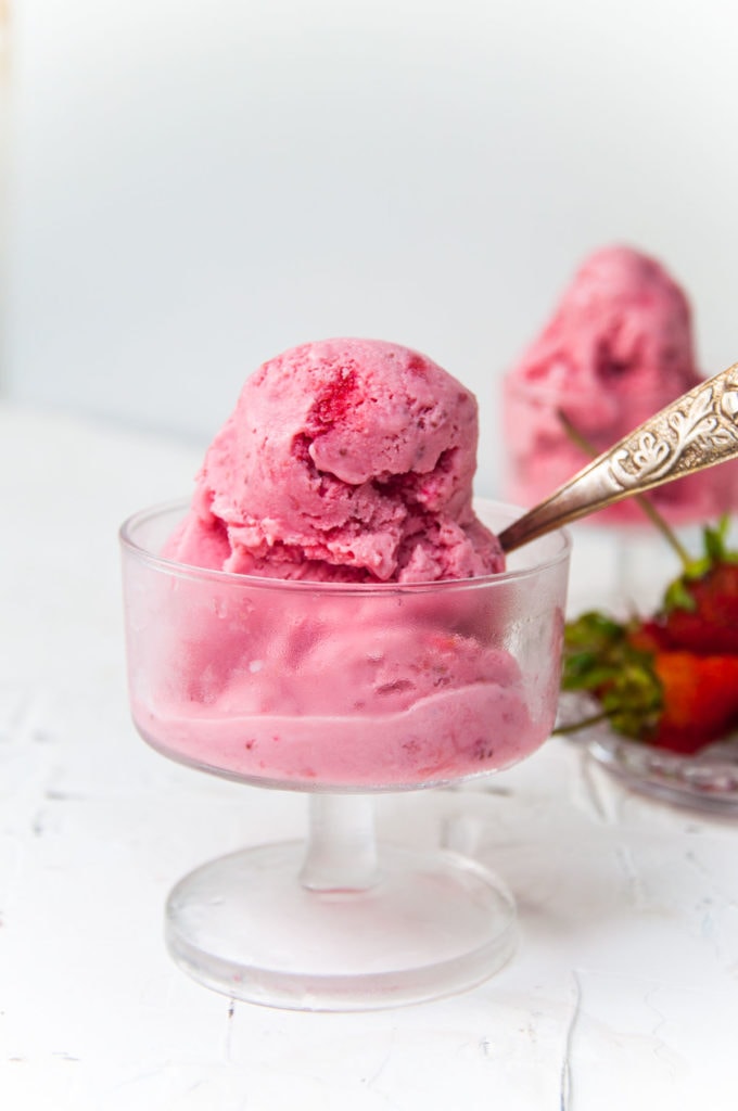 Homemade Strawberry Ice Cream (with Condensed Milk) - Recipe52.com