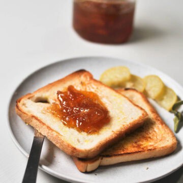 Lemon jam slathered on a toast.